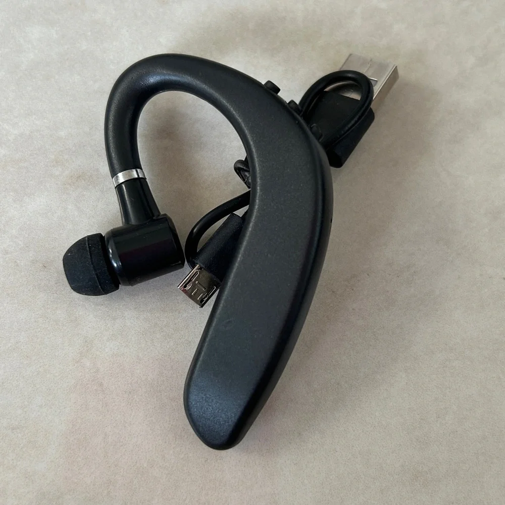Wireless Black Bluetooth Earpiece
